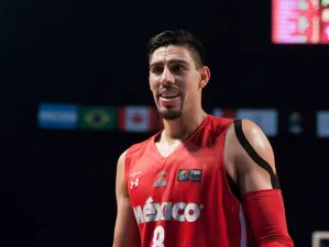 Gustavo Ayón será distinguido con el Premio Nacional de Deportes