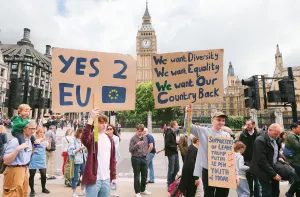 Millones piden reversa al Brexit; surge el #Bregret