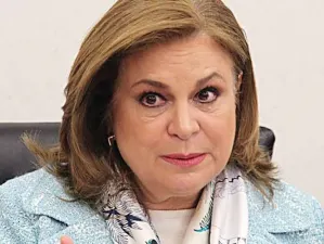 Guillotina a panistas en la burocracia; Arely Gómez anuncia limpia
