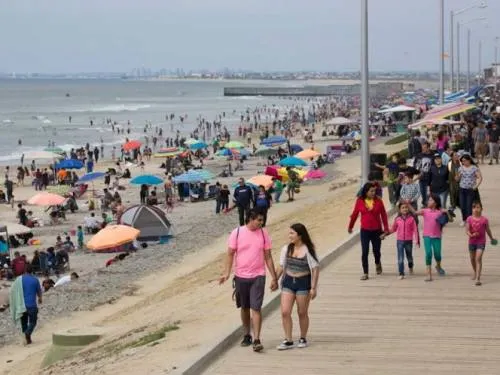 Clima caluroso y fuertes vientos golpearán al país