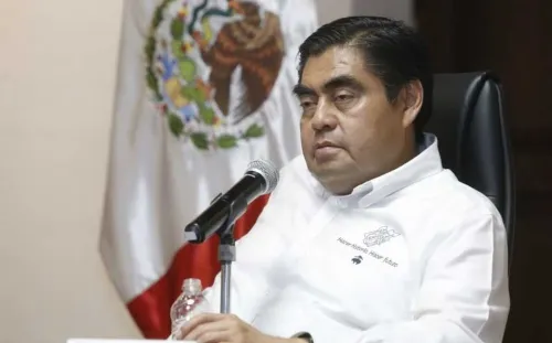 Alcaldes de Puebla tienen tres días para retirar de las calles al comercio informal