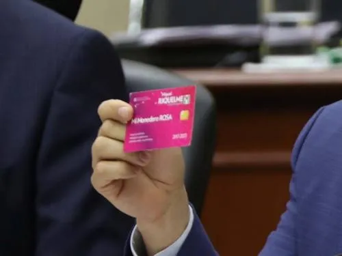 Partidos podrán regalar tarjetas en campaña; TEPJF elimina prohibición del INE