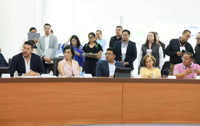 alejandro-armenta-reunion-madres-padres-buscadores