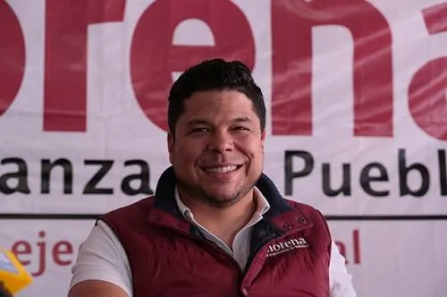 Resiste Morena primer intento de seducción en el Congreso