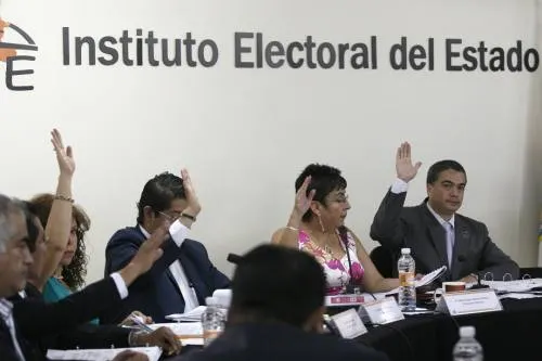 Avala IEE tres de nueve registros pendientes de aspirantes a candidatos independientes