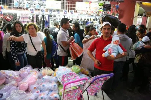 Aceptan que no pudieron con los ambulantes para este 14 de febrero