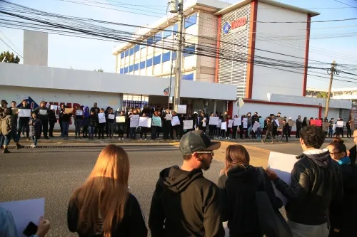 Alumnos de la BUAP mantienen su paro y más universidades se suman a la protesta