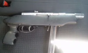 Seguridad Pública asegura a 3 hombres en posesión de armas de fuego