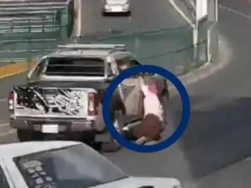 ¡Se busca! Escapa de choque y atropella a una mujer a su paso