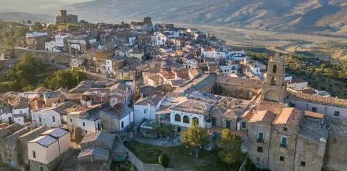 Airbnb lanza oferta para vivir tres meses gratis en un pueblo Italia