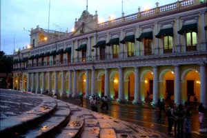 Reembolsarán pago de casetas a poblanos que visiten Xalapa