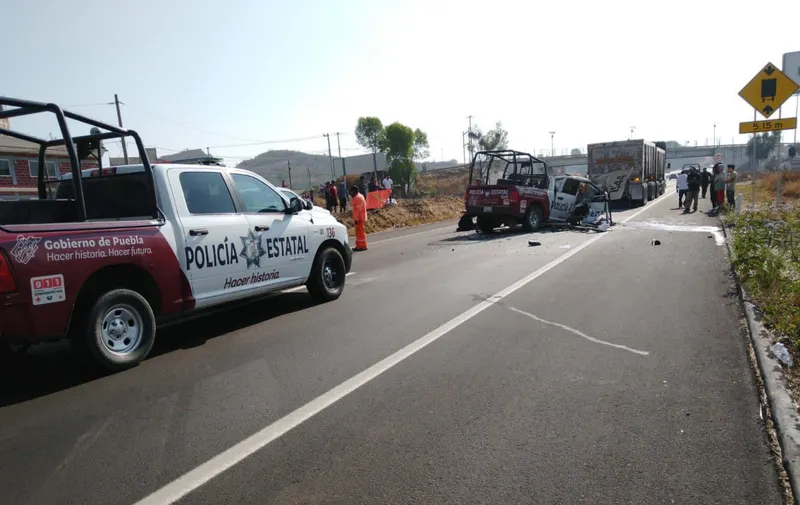 choca patrulla carretera Atlixco