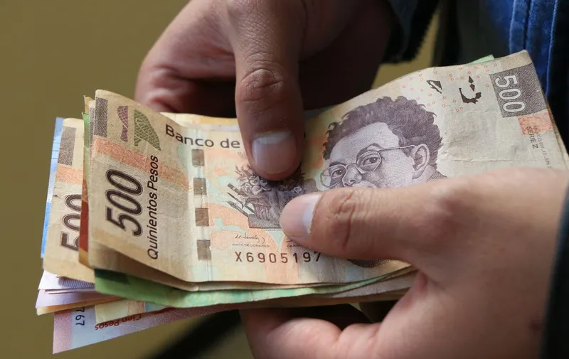 dinero-billetes-salario-aguinaldo