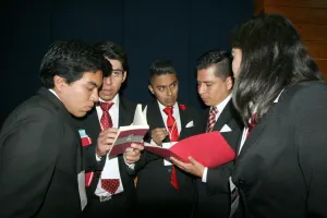BUAP actualiza a estudiantes en la nueva visión jurídica