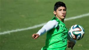 Novela de Alan Pulido sigue; ahora suena para escuadra en Bélgica