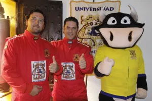 Presentan Escudería UMA Racing Team; participan estudiantes de ingenierías