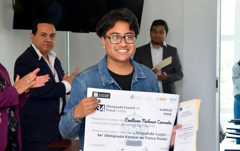 emiliano-nolasco-cervantes-xxxiv-olimpiada-estatal-de-fisica