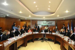 Comisión de Fortalecimiento al Federalismo aprueba plan de trabajo
