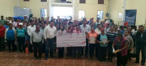 Entregan apoyos de la Fonart a artesanos de Zacatlán