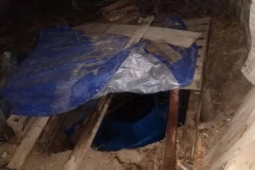 Hallan en Hidalgo contenedores enterrados con 33 mil litros de combustible