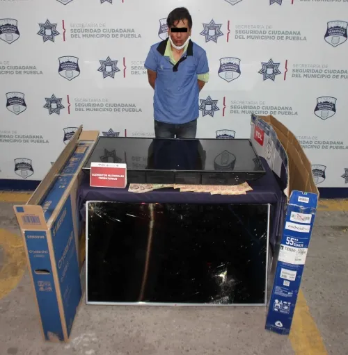 Detuvo policía municipal de Puebla a probable defraudador