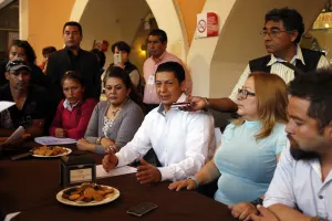 Niegan sindicalizados del ayuntamiento cercanía con Israel Pacheco