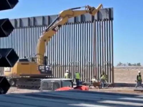 Trump publica video de los avances en muro fronterizo