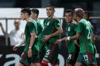 Con más dudas que aciertos México logra vencer a Surinam