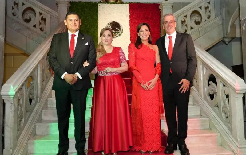 grito-independencia-pue-armenta-chedraui