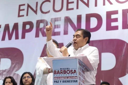 Barbosa asegura que Cárdenas tiene “los chones manchaditos”