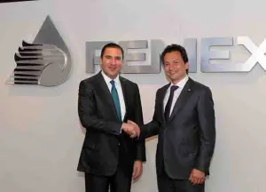 Se reúne Moreno Valle con el director General de Pémex