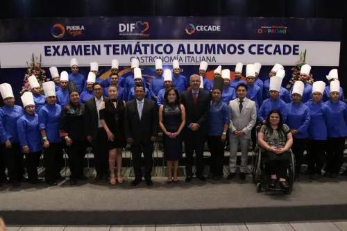 Dinorah López de Gali impulsa el desarrollo profesional de los poblanos