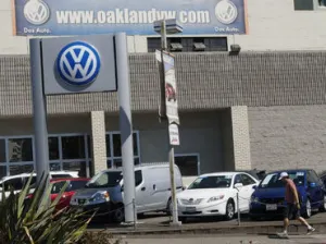 Registran oficinas de VW por escándalo de manipulación