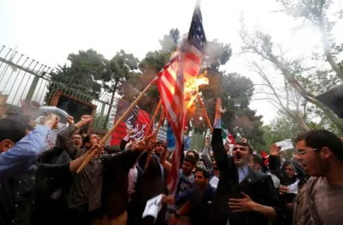 Protestas masivas en Irán contra retirada de EU del acuerdo nuclear