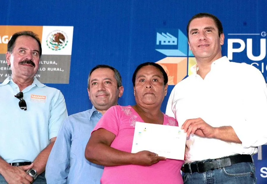 RMV entrega cartas de notificación de apoyos del programa PESA-FAO