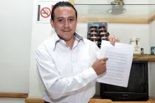 Galindo pide que Myriam Arabian y Nadia Navarro no lleguen al Cabildo