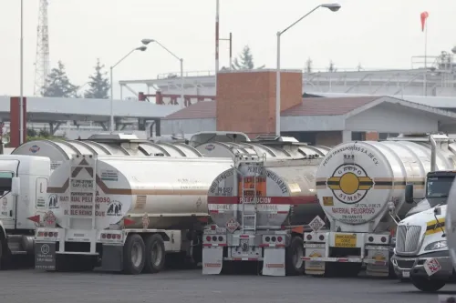 Investiga FGR tres estaciones de gas que se abastecían en bodegas clandestinas de Huejotzingo