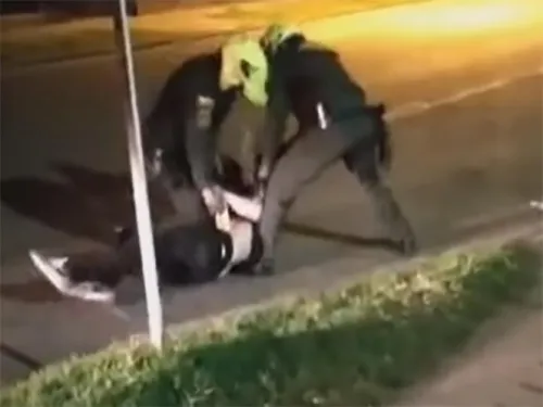 Hombre muere tras recibir descarga eléctrica de policía