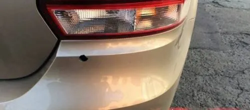 Balean a víctimas de robo de autopartes en el Mercado Unión