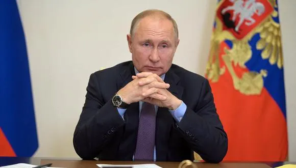 Putin decreta vacaciones en Rusia para frenar pandemia
