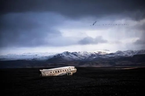 La Historia del Misterioso Avión Abandonado en Islandia