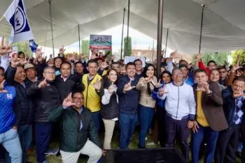 Perredistas y panistas se reúnen en Tepeaca para apoyar a Eduardo Rivera