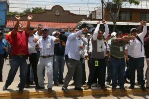 Militarización de Oaxaca, pide Cué al poder federal