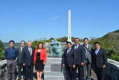 Inés Saturnino se lleva a Japón hasta a la esposa…con viáticos de Tecamachalco