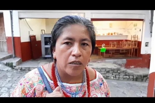 Hagamos turismo local; artesanos de Cuetzalan viven su peor momento