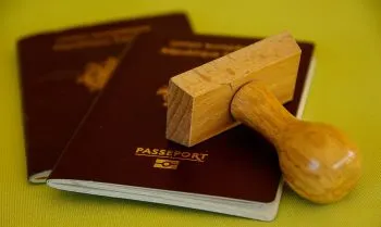 Universidad La Salle deporta a estudiantes franceses por racismo