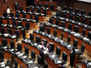 El PRI analiza adopción para parejas homosexuales