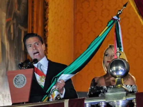 Resalta EPN solidaridad con Chiapas y Oaxaca, en el Grito