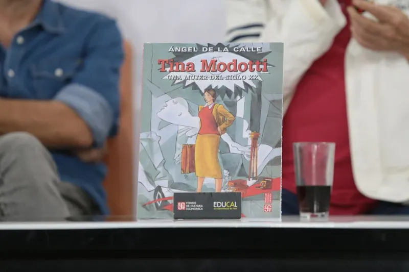 presentacion-novela-grafica-tina-modotti-una-mujer-del-siglo-xx-pue