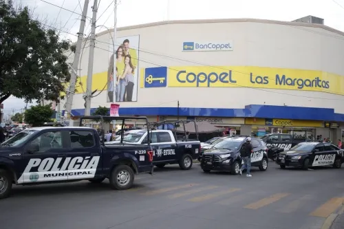 Dos sujetos asaltan BanCoppel de La Margarita